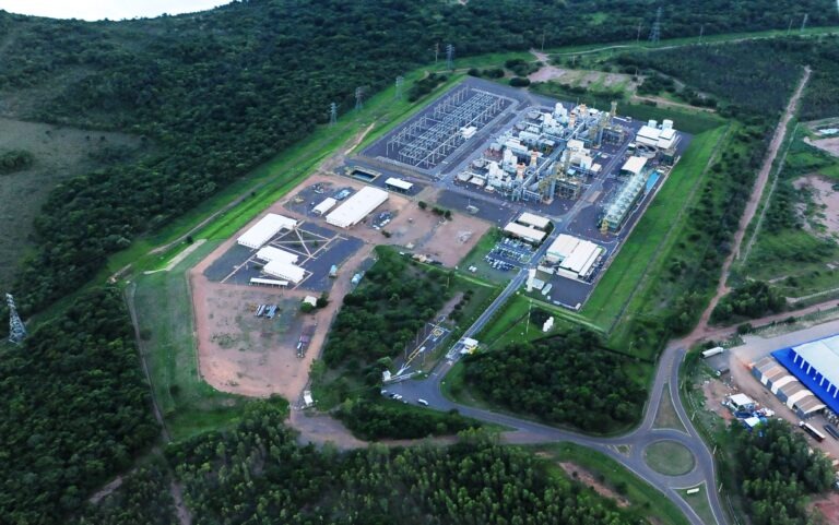 Fábrica de fertilizantes de Três Lagoas volta à fila de planos da Petrobras