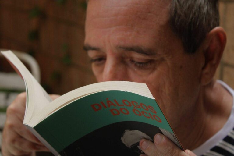 O “dicionário” de Manoel de Barros que o poeta chamava de “idioleto archaico”