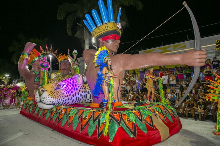 Império do Morro é a grande campeã do Carnaval de Corumbá 2024
