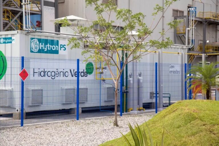 Brasil investiu US$ 34,8 bilhões em transição energética em 2023