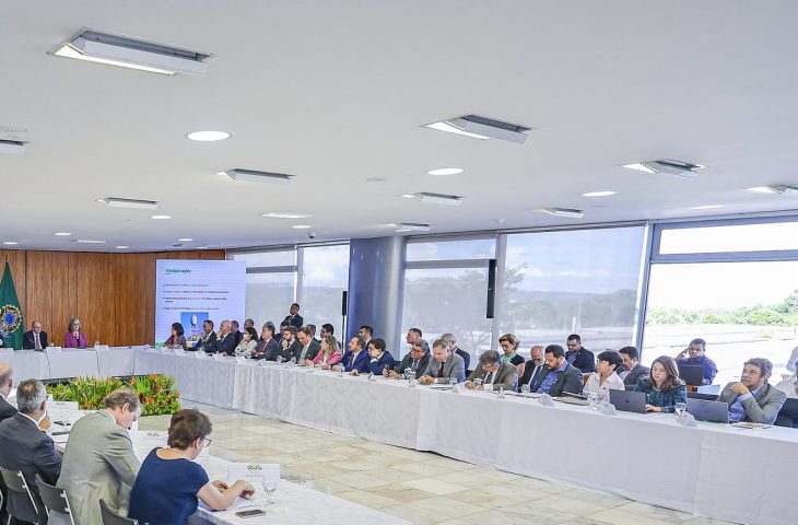 Avanços da IA no Brasil são debatidos em reunião de Conselho Nacional