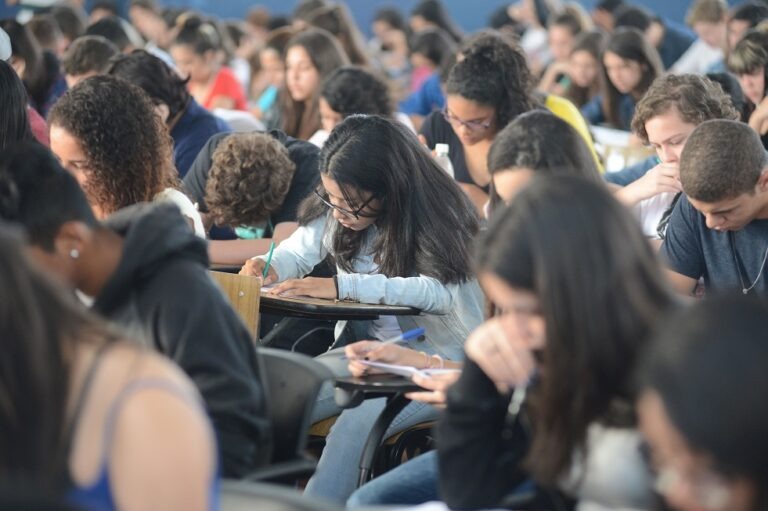 Sem horizonte: pesquisa com estudantes embasou mudanças no Ensino Médio