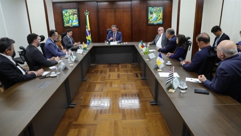 Ministério da Agricultura e Pecuária traça plano de socorro aos produtores rurais