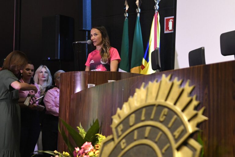 Mulheres têm acesso a serviços de proteção em todos os municípios