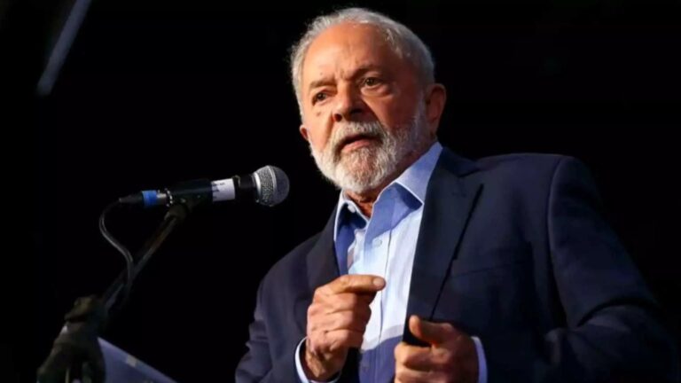 Com dívida chegando a 2/3 do PIB e déficit alto, Lula corre para fechar torneiras
