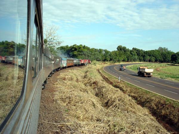 Reativação de ferrovia desperta sonho da volta do Trem do Pantanal