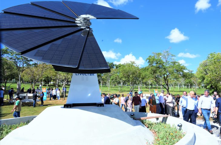 Pq das Nações Indígenas ganha ‘flor solar’, monumento da sustentabilidade