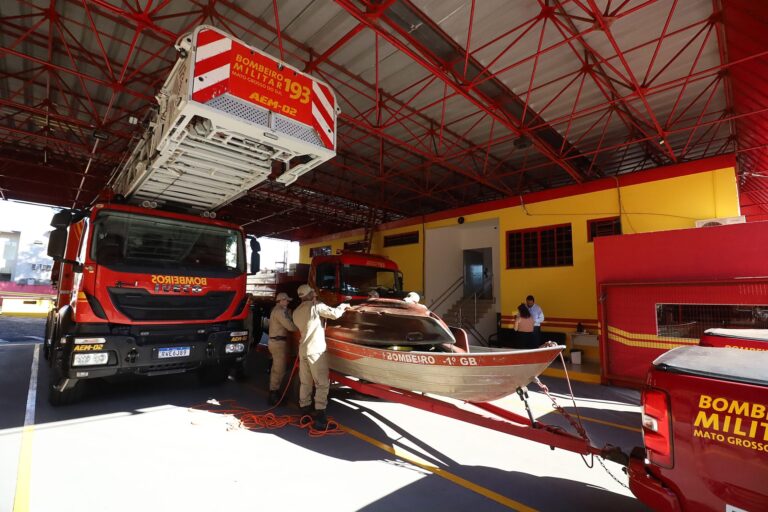 MS envia bombeiros para ajudar em resgate e salvamento no RS
