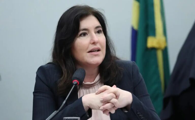 PT e ministros reagem à proposta de Simone Tebet de desvincular aposentadoria do salário mínimo