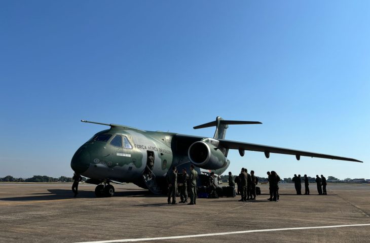 Cargueiro KC-390 da FAB será usado no combate ao fogo no Pantanal