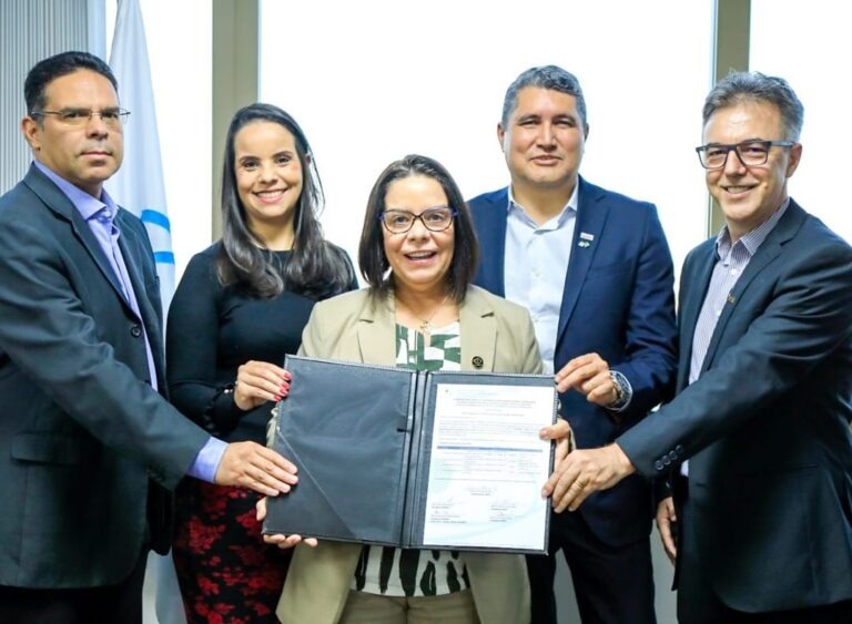 Quatro universidades têm R$ 16,8 milhões para bolsas de pós-graduação