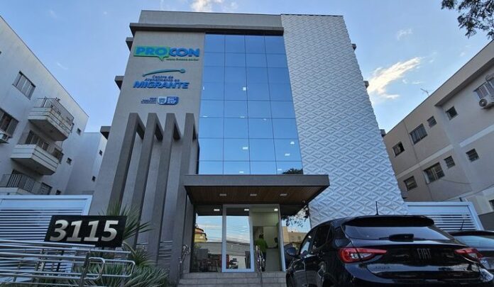 Fachada_Procon-Foto-Kleber_Clajus-edit-730x425