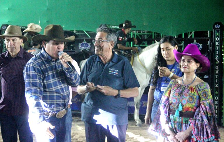 Murtinho celebra 112 anos e novo ciclo com rodeio, desfile e shows até domingo