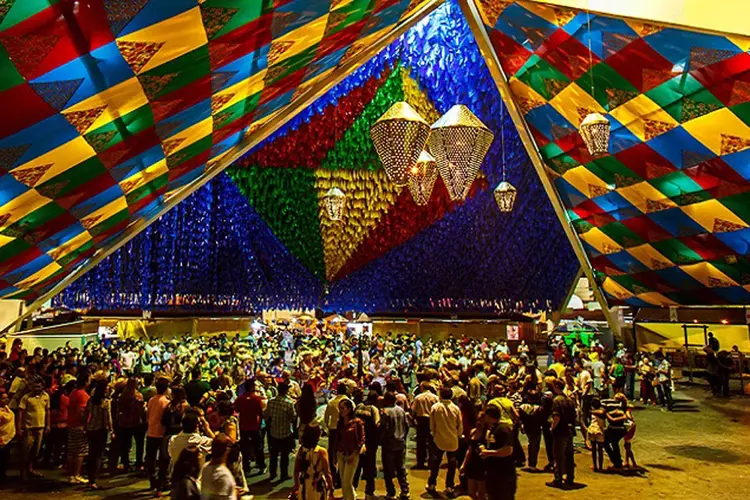 Cinco cidades no Brasil para aproveitar festas juninas tradicionais