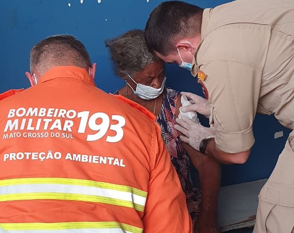 Ribeirinha é resgatada no Pantanal após sofrer queimaduras em acidente com fogão a lenha