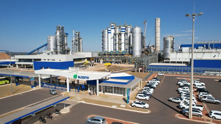 Suzano vende 2,9 milhões de toneladas de celulose e papéis no segundo trimestre de 2024