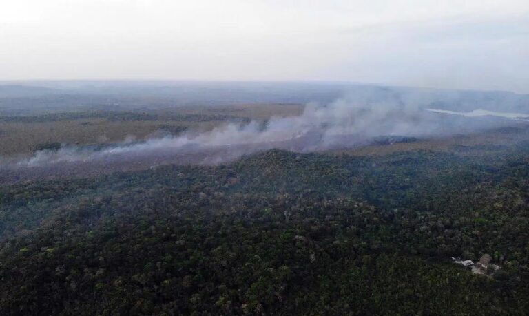 Fumaça de queimadas no Pantanal e Amazônia atinge cidades de dez estados