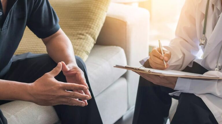 Estudo aponta falhas em tratamento tradicional contra drogas