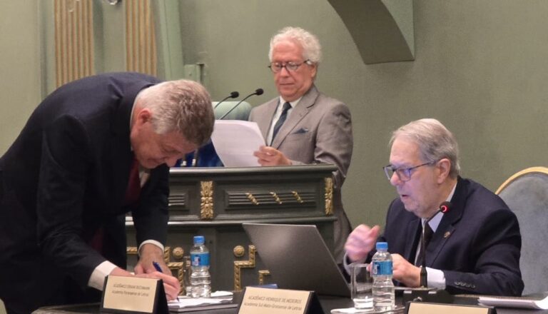 Henrique de Medeiros assume a presidência do Fórum Brasileiro das Academias Estaduais de Letras