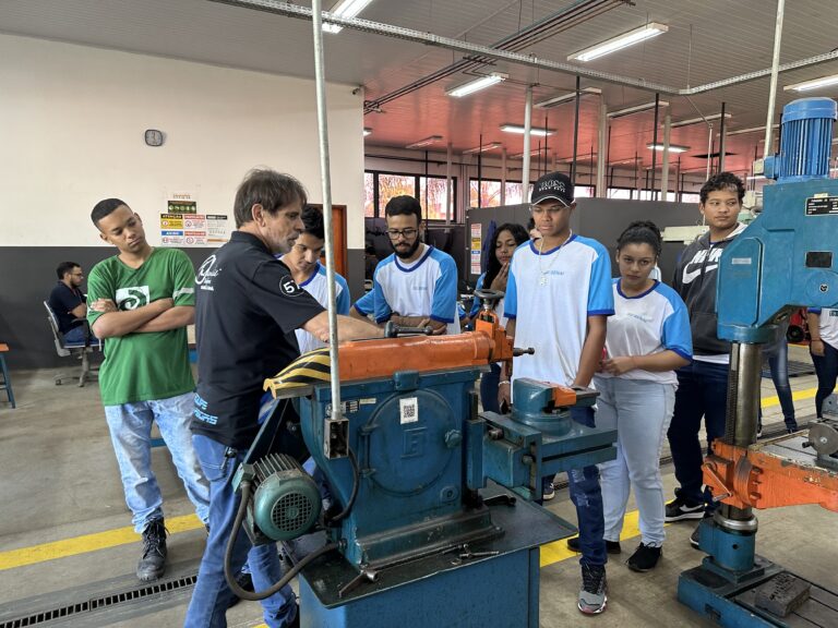 Desemprego em novembro chega a 6,1%, a menor taxa desde 2012