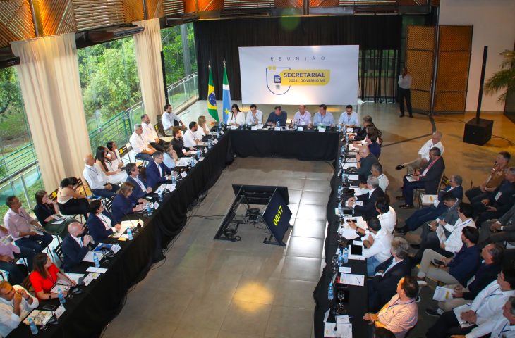 “Política se faz conversando”, diz Riedel ao avaliar resultados do governo