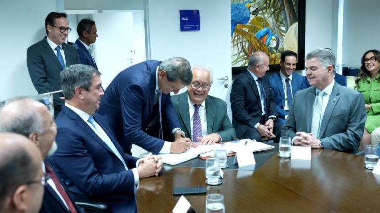 Sergio de Paula toma posse e diz estar pronto para missão no TCE-MS
